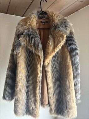 Missguided Faux Fur Teddy Coat in Brown and Gray Size M